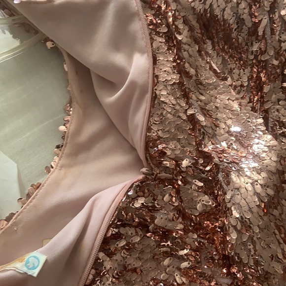 Rubber Ducky Productions Sequin-dy City Rose Gold Pink Mini Dress Size L - Picture 8 of 9